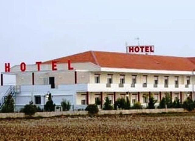 Kornilios Istron Hotel Giannitsa Ngoại thất bức ảnh